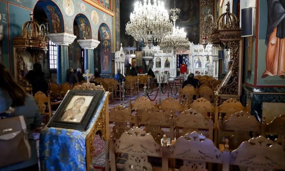 Κρήτη: Οδύνη στην κηδεία του 33χρονου που σκοτώθηκε από φωτοβολίδα